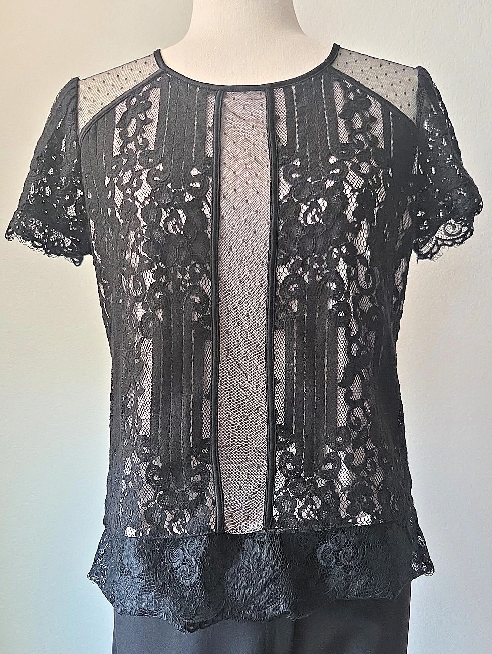 Express Black Lace Mesh Sheer Short Sleeve Blouse Shirt Medium
